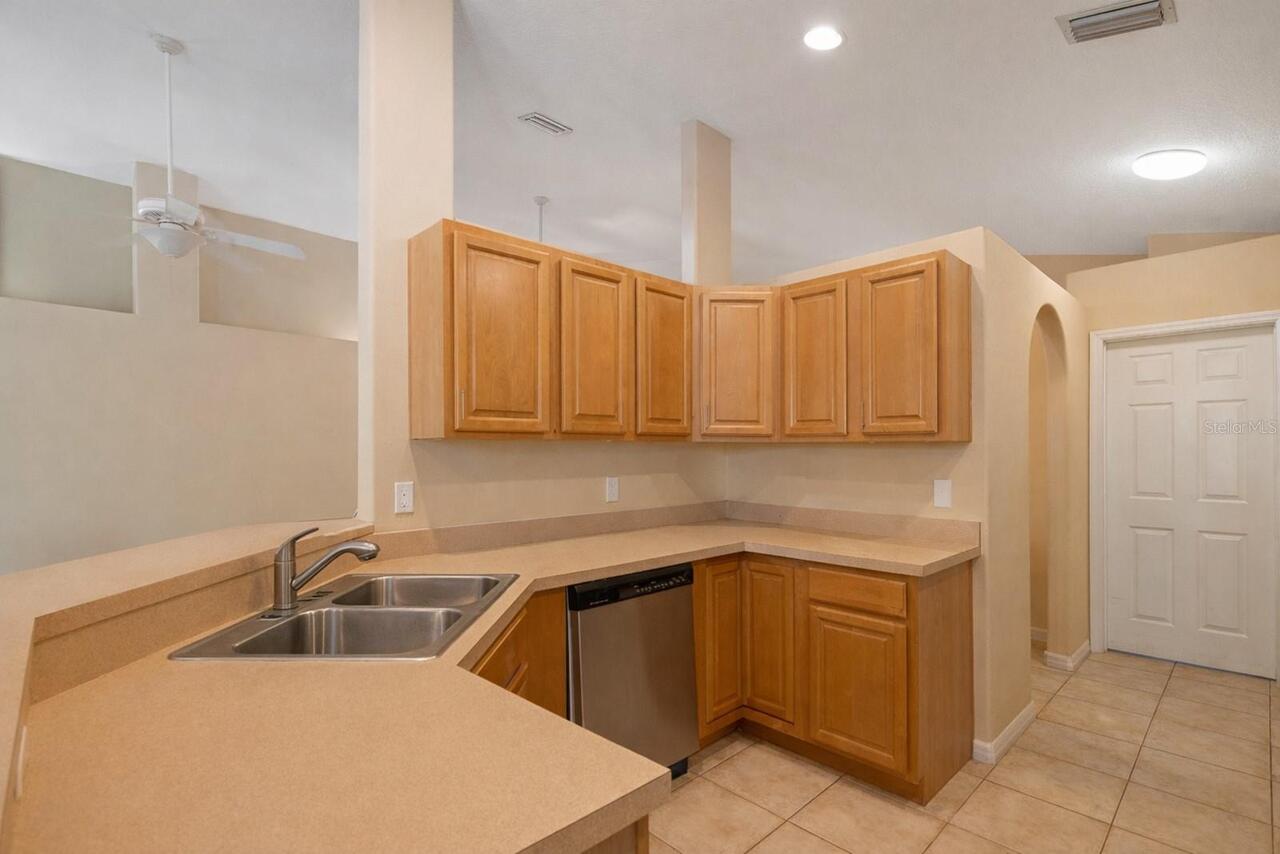 Listing Photo 16