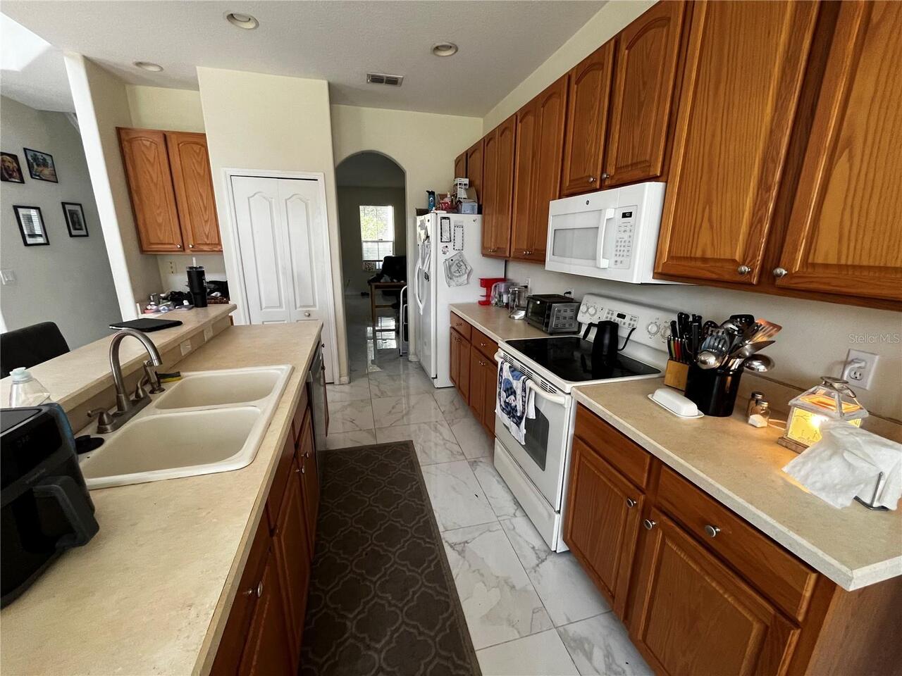 Listing Photo 9