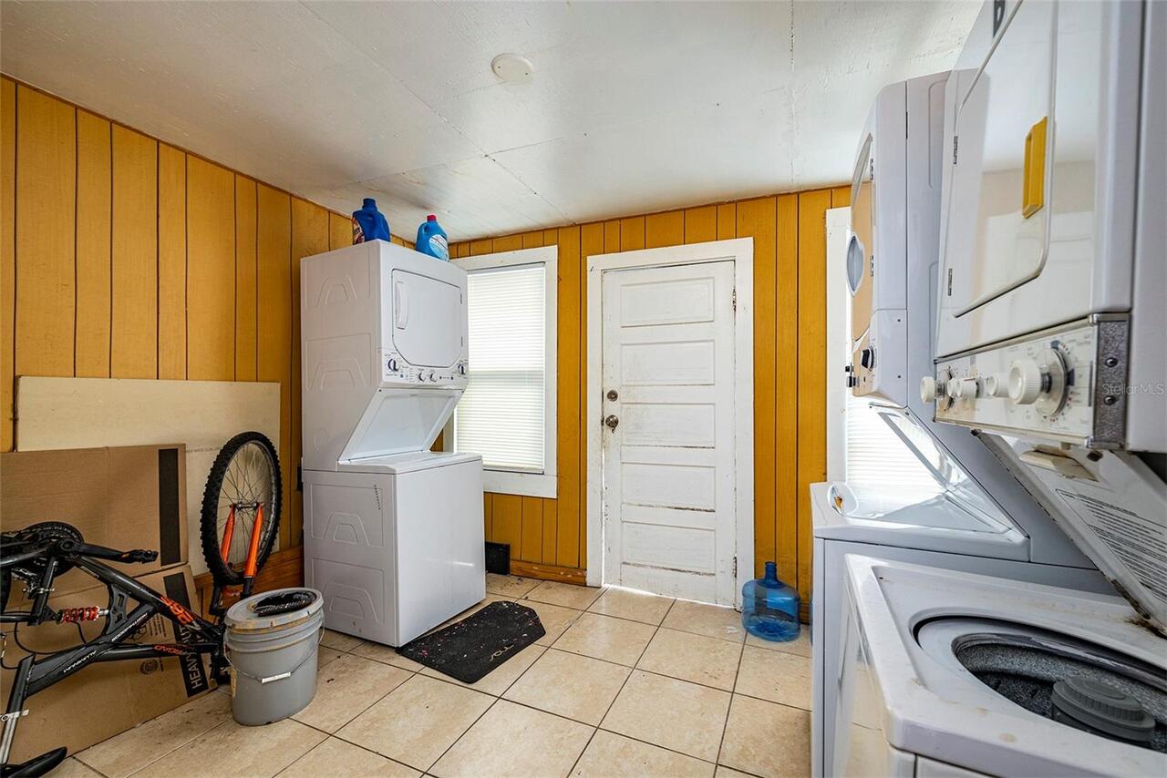 Listing Photo 8