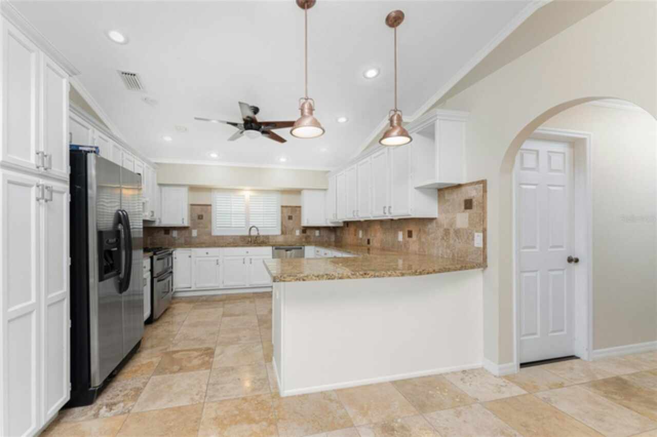 Listing Photo 16