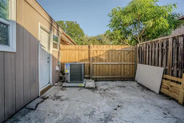 Listing Photo 17