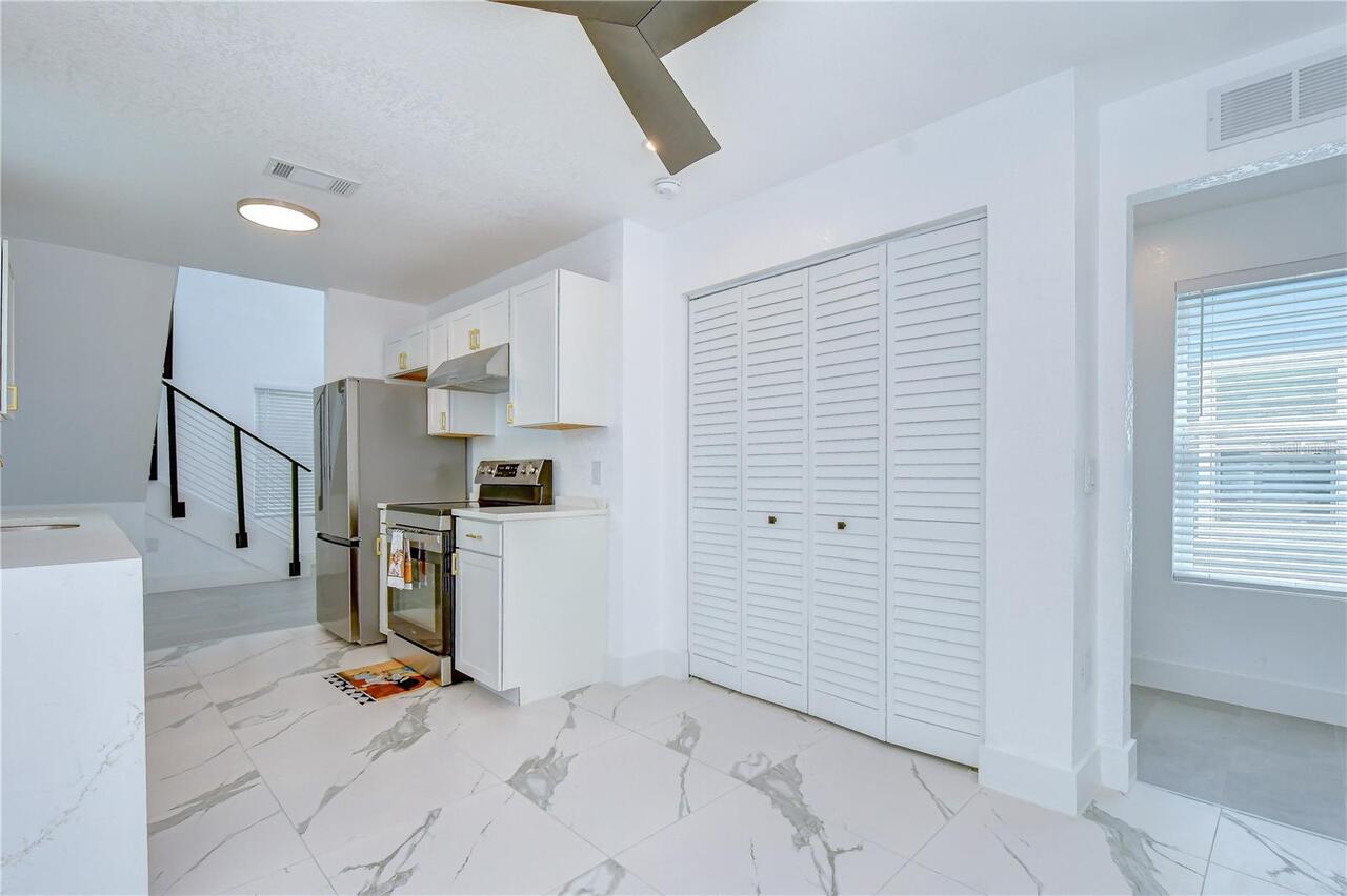 Listing Photo 9