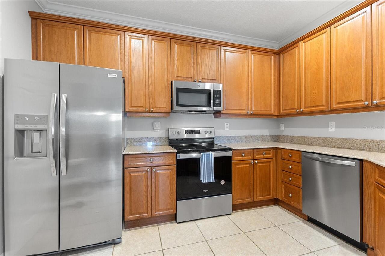 Listing Photo 12