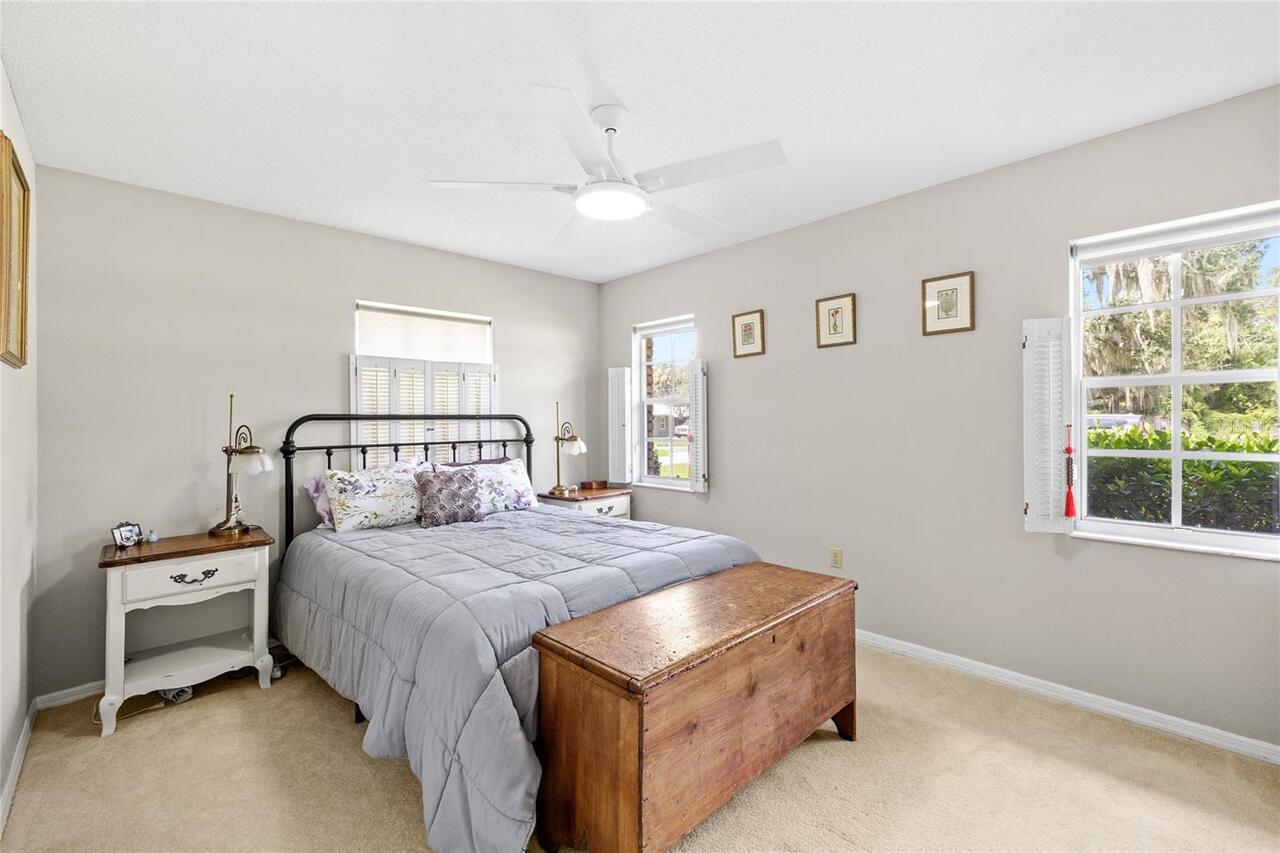 Listing Photo 17