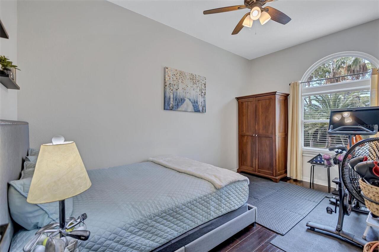 Listing Photo 32