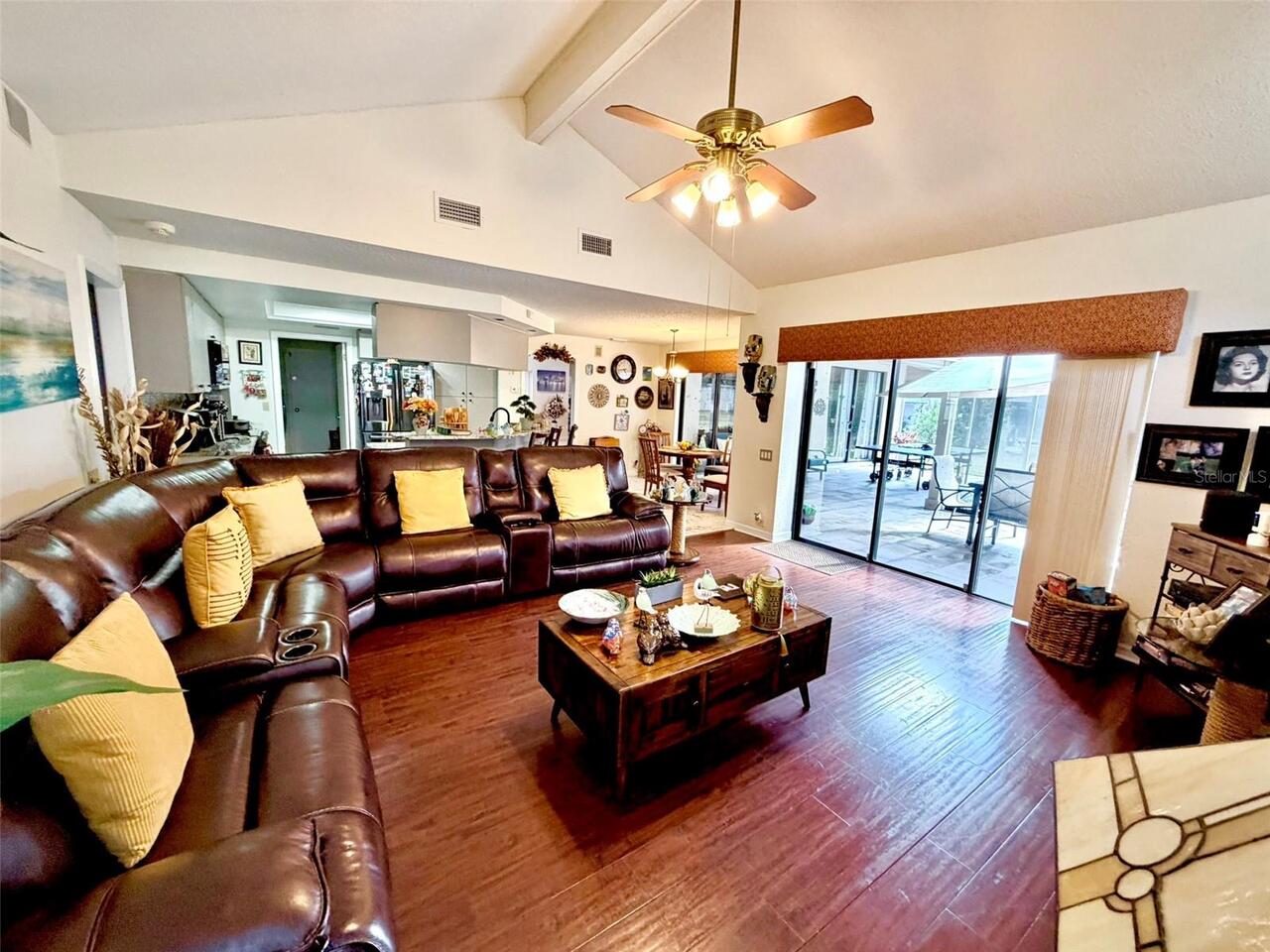 Listing Photo 14