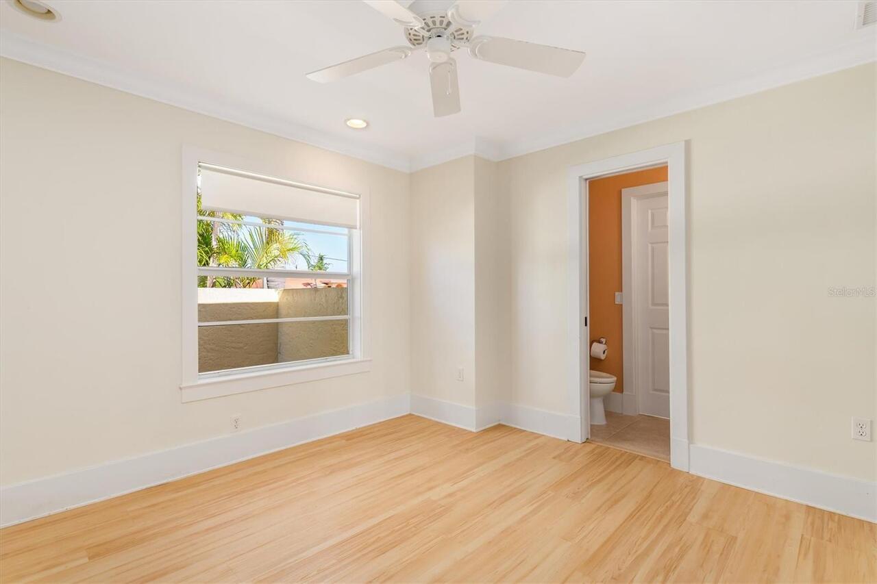 Listing Photo 33