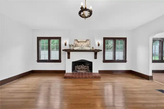 Listing Photo 15