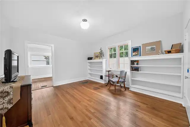 Listing Photo 22
