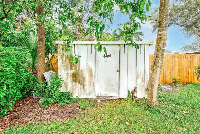 Listing Photo 34