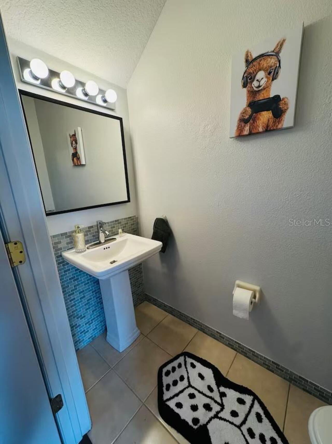 Listing Photo 11