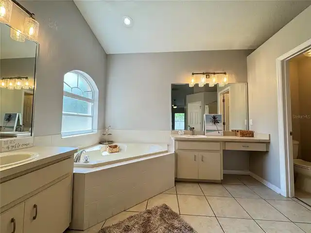 Listing Photo 15