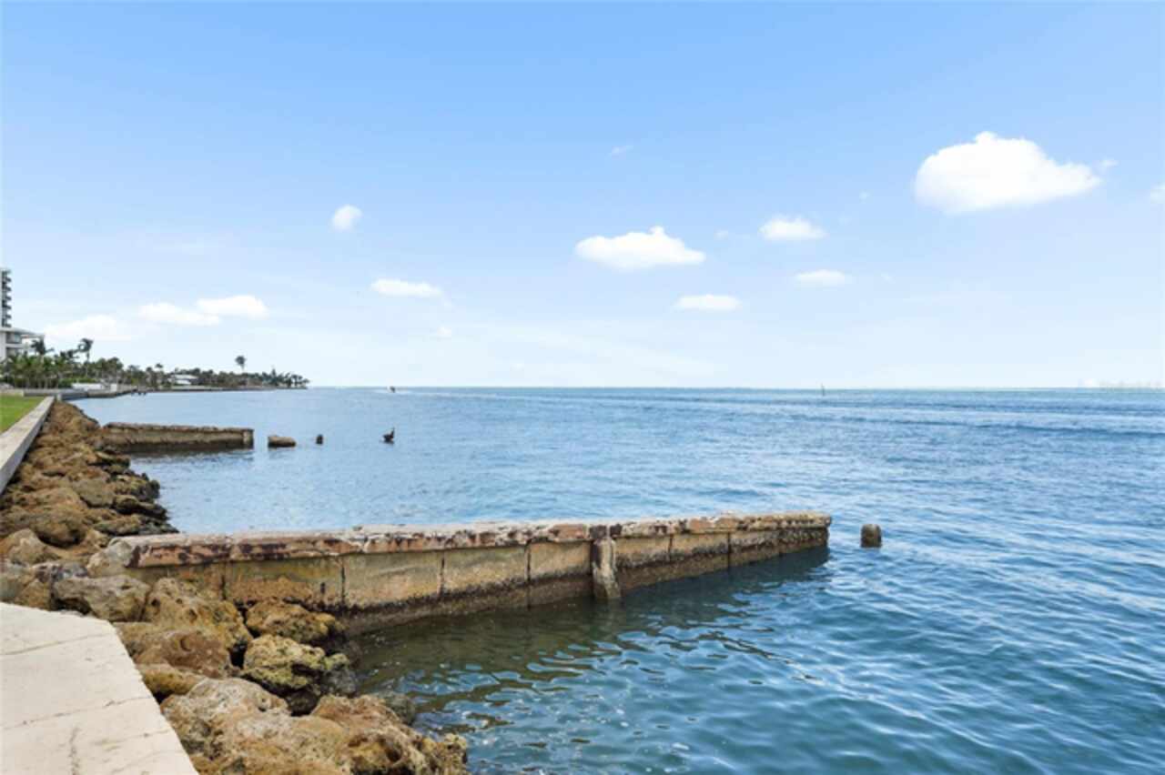 Listing Photo 37