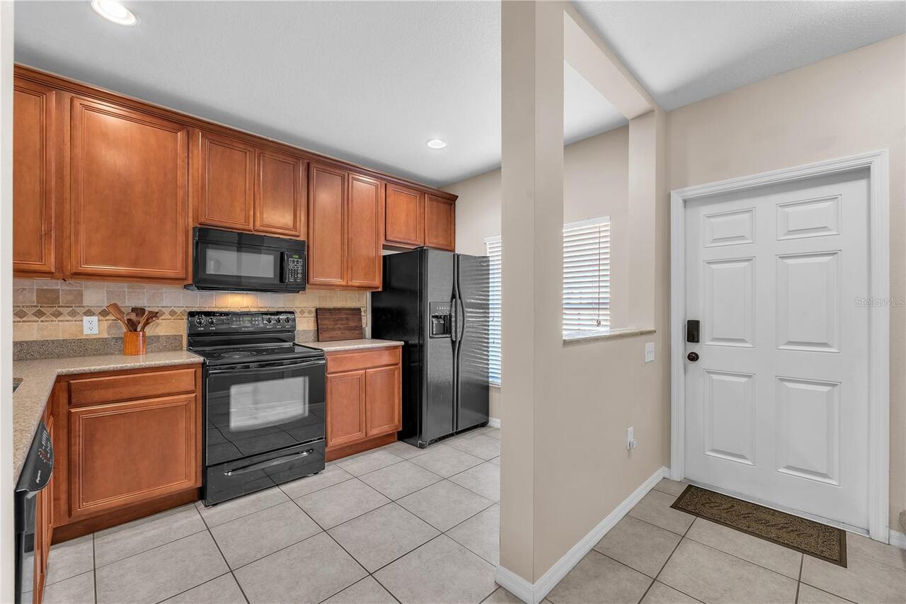Listing Photo 8