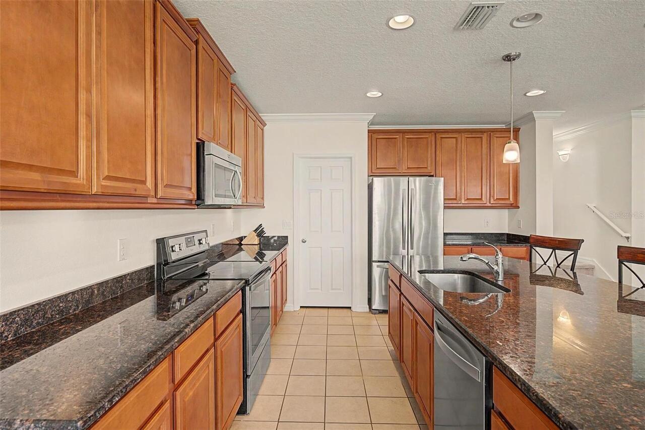 Listing Photo 7