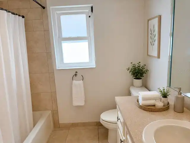Listing Photo 10