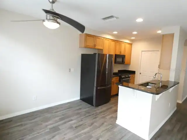 Listing Photo 17