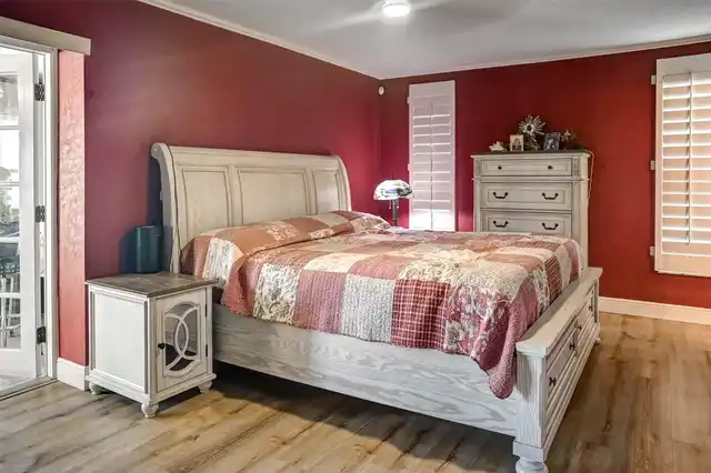 Listing Photo 22