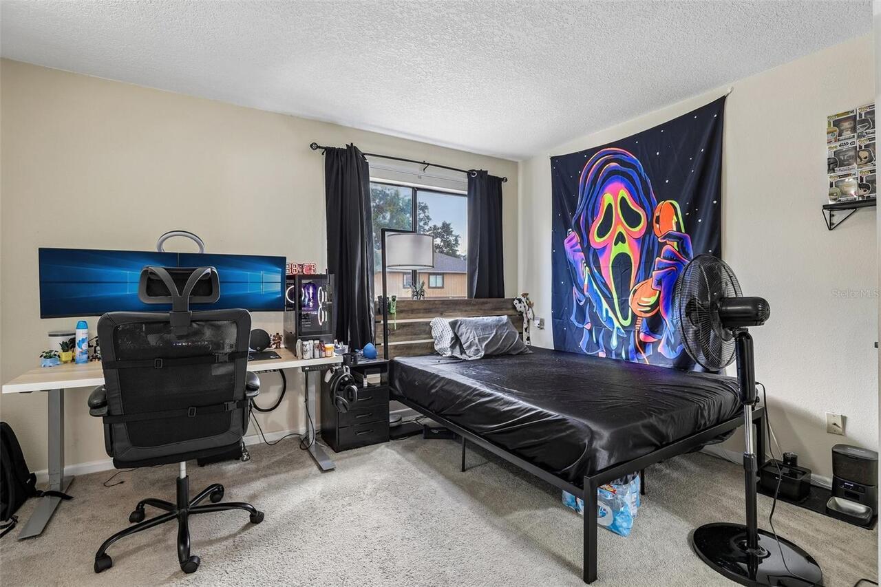 Listing Photo 9
