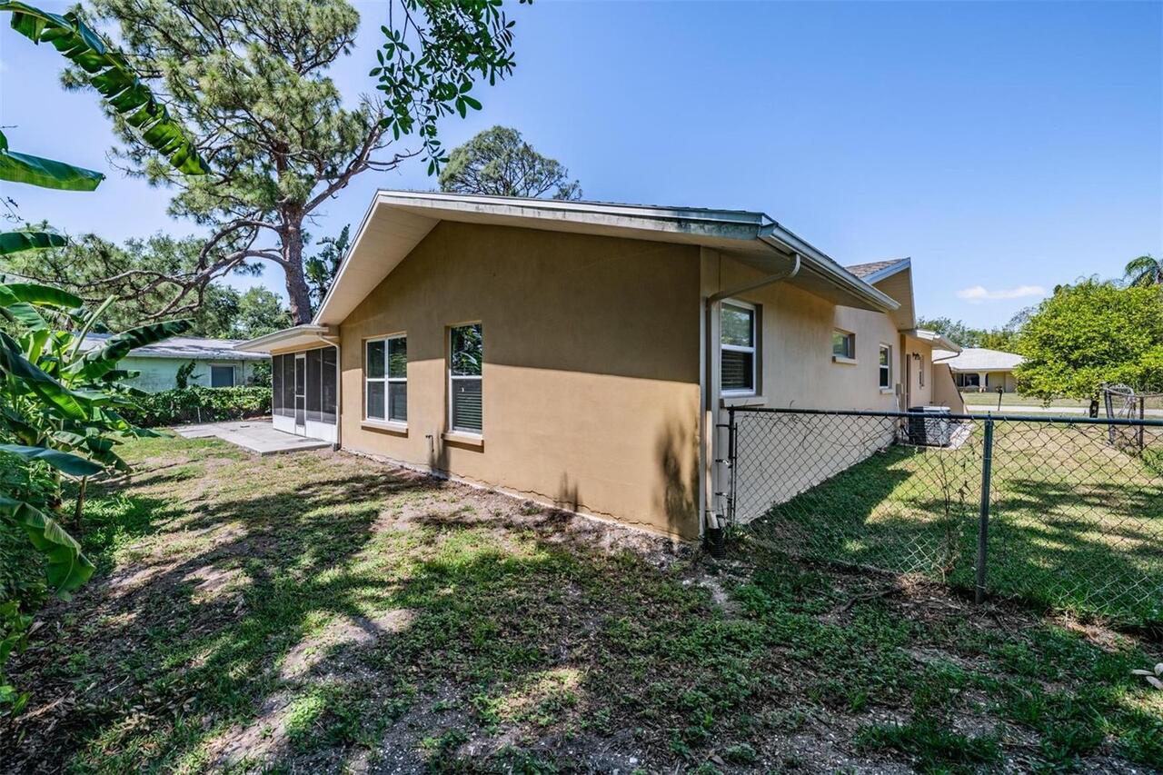 Listing Photo 37