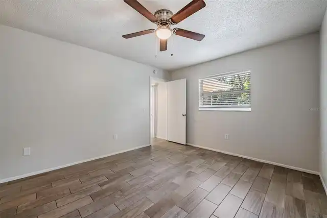 Listing Photo 20