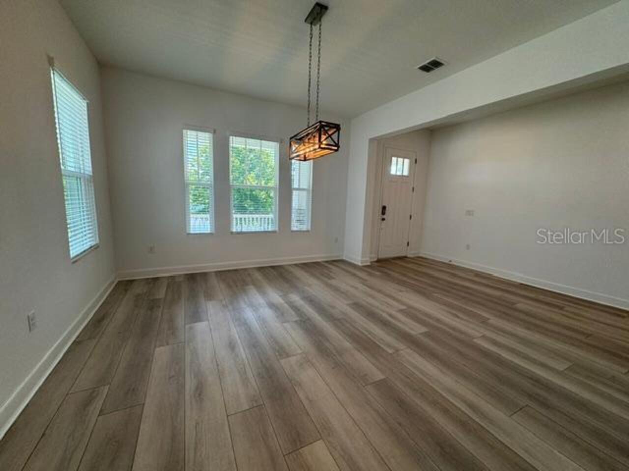 Listing Photo 7