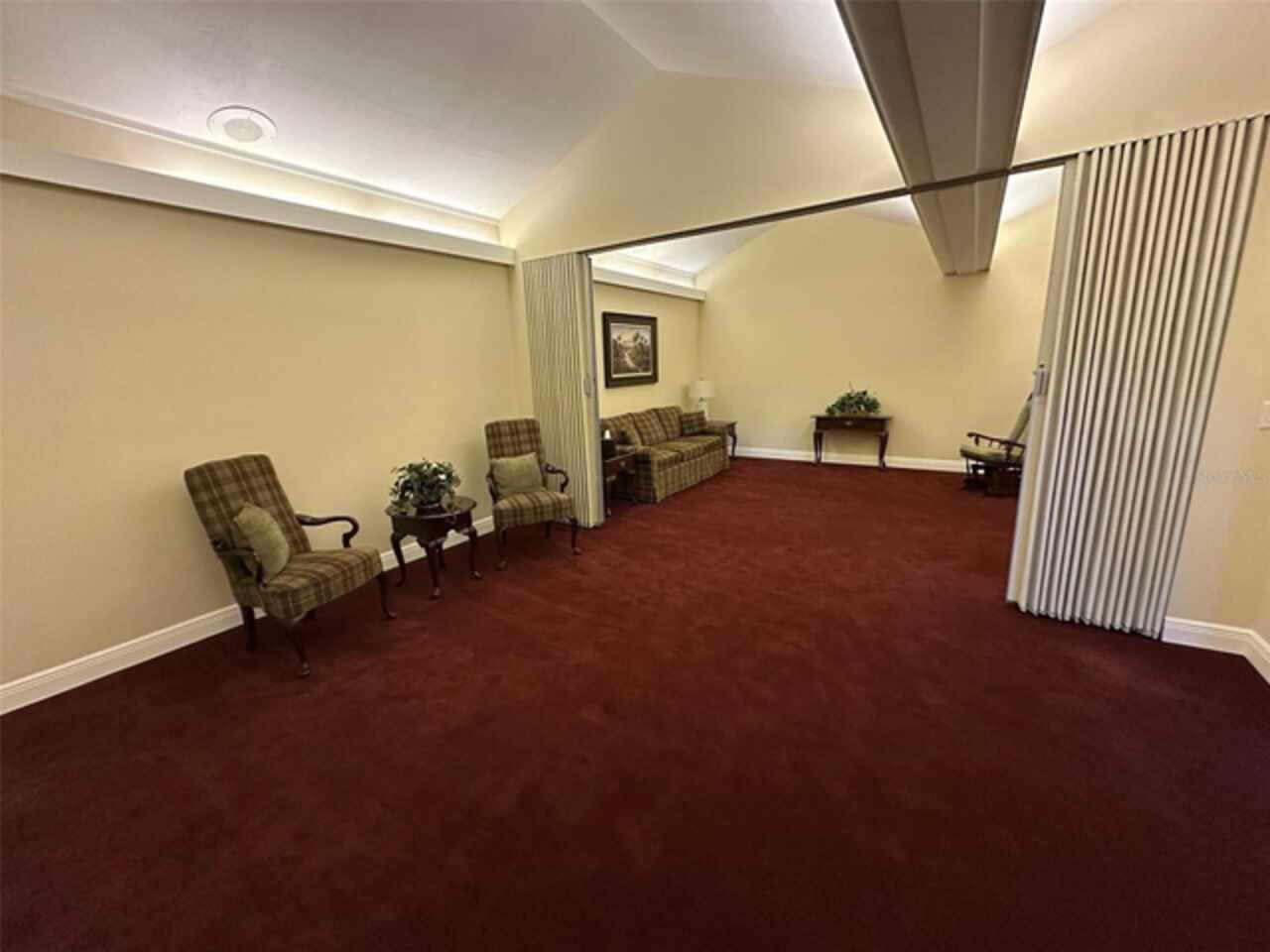 Listing Photo 10