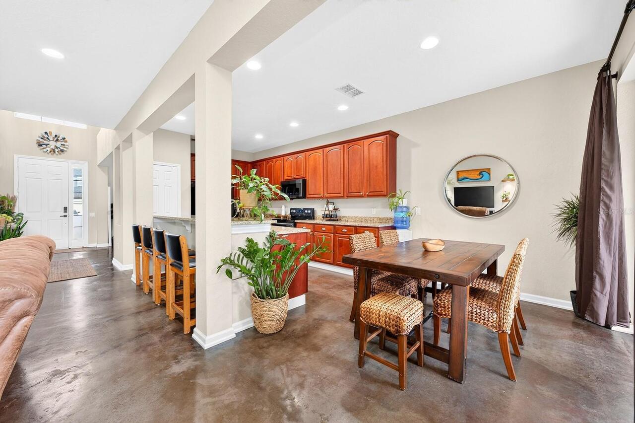 Listing Photo 11
