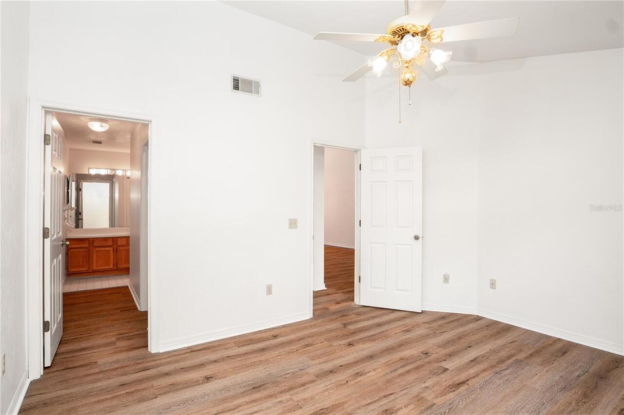 Listing Photo 26