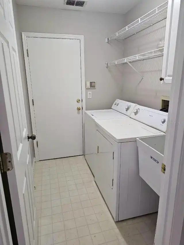 Listing Photo 9