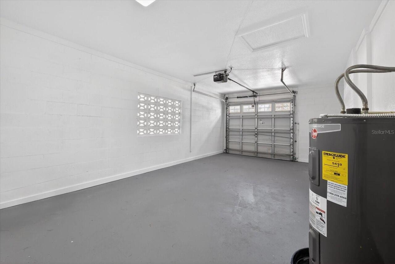 Listing Photo 14