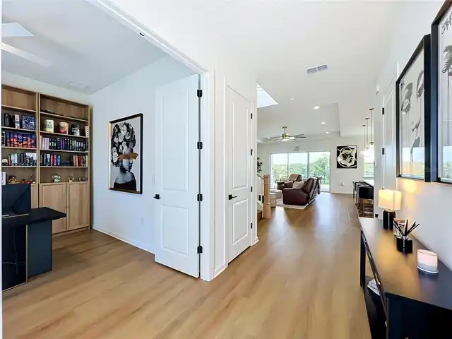 Listing Photo 6