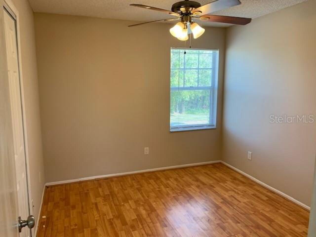 Listing Photo 9