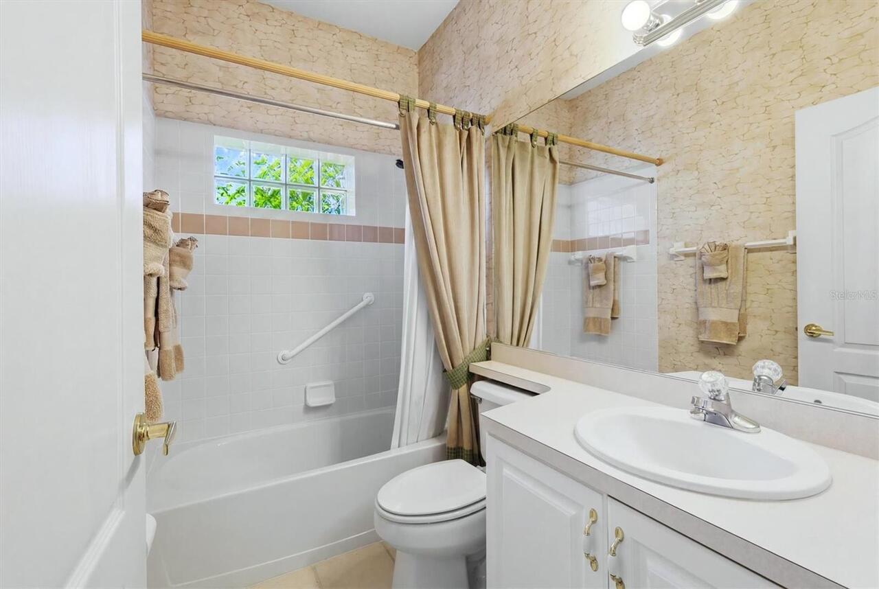 Listing Photo 25