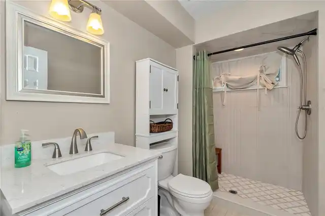 Listing Photo 25