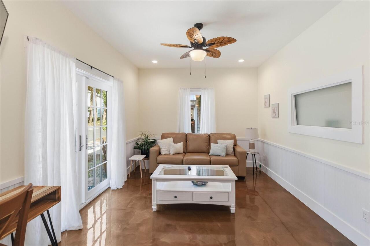 Listing Photo 11