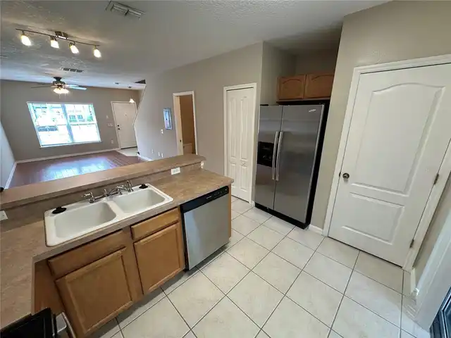 Listing Photo 7