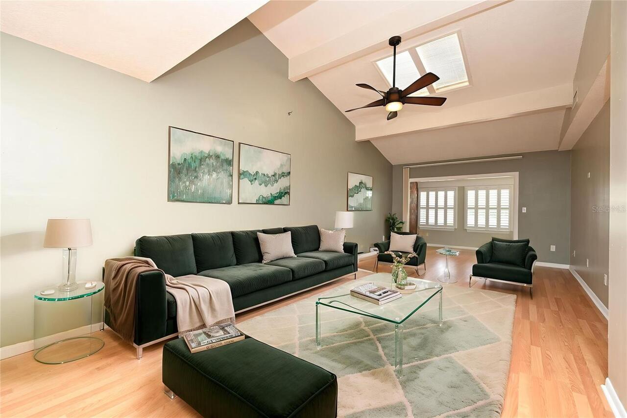 Listing Photo 11