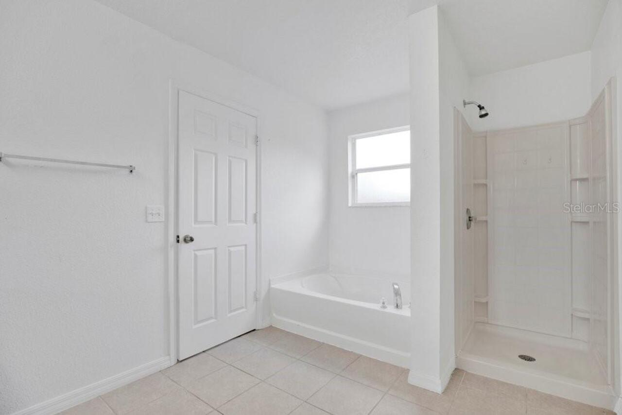 Listing Photo 9