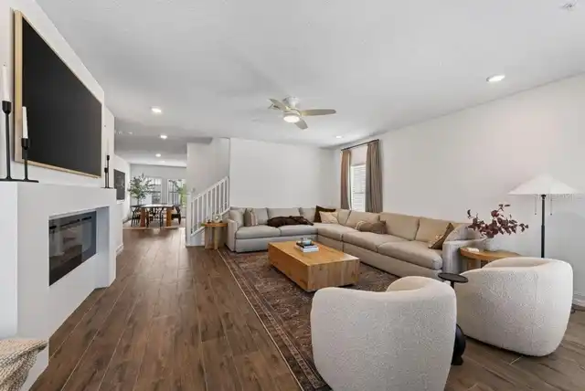Listing Photo 11