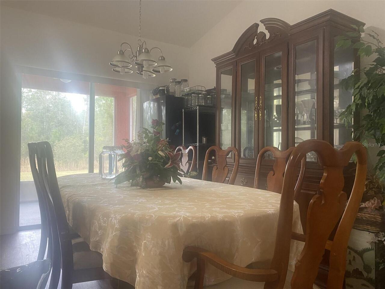Listing Photo 9