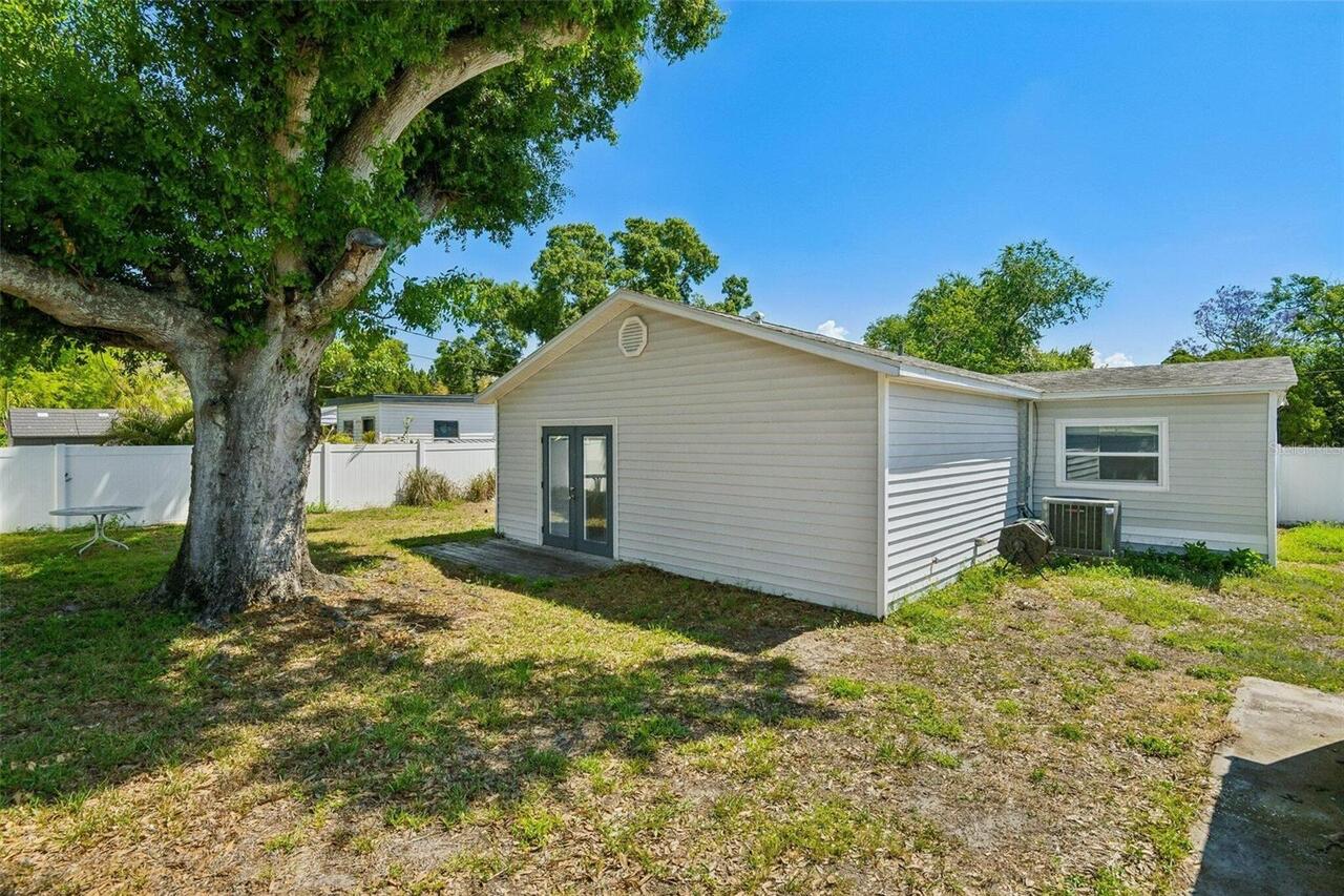 Listing Photo 16