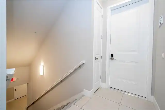 Listing Photo 6