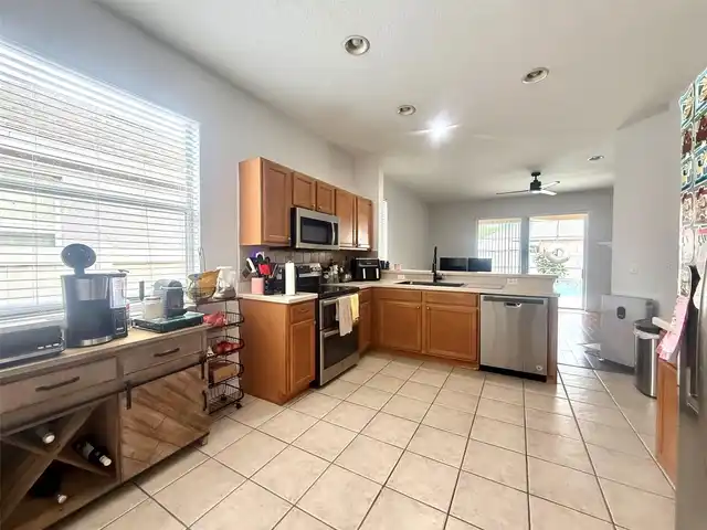 Listing Photo 9