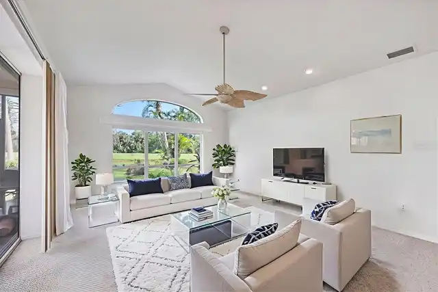 Listing Photo 7