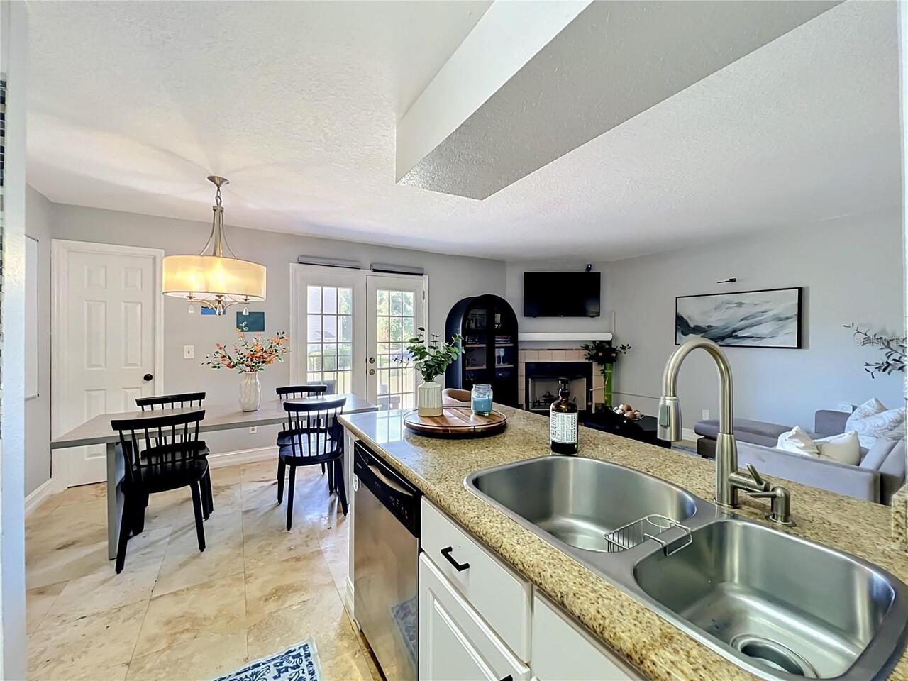 Listing Photo 7