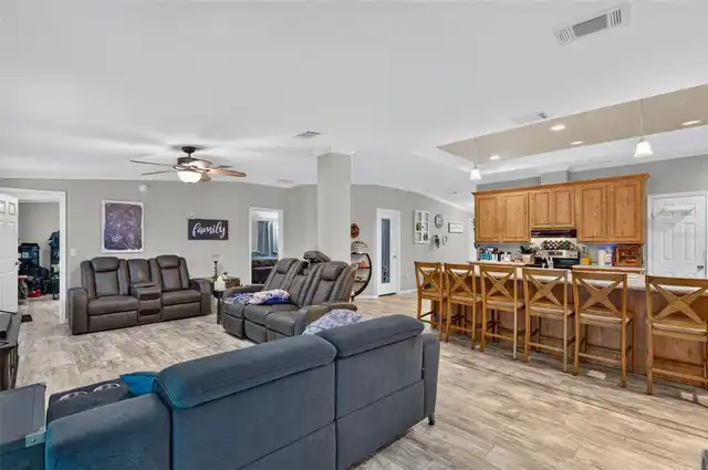 Listing Photo 17