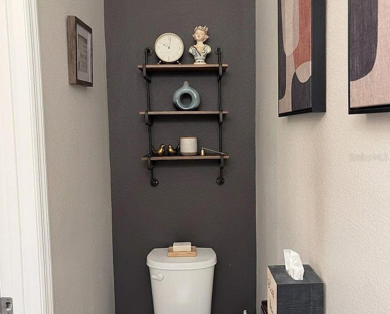 Listing Photo 10