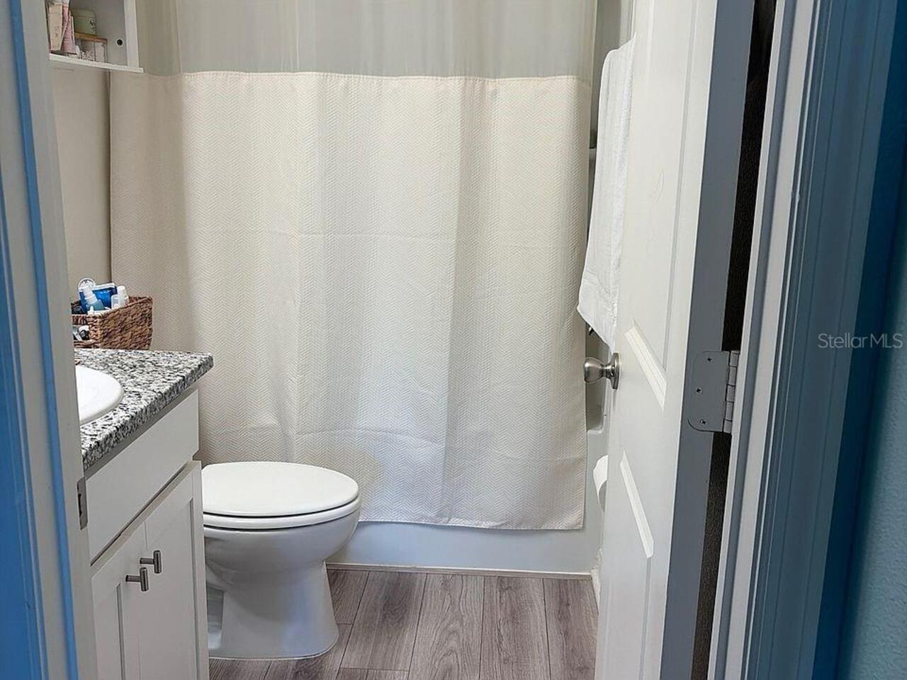 Listing Photo 11