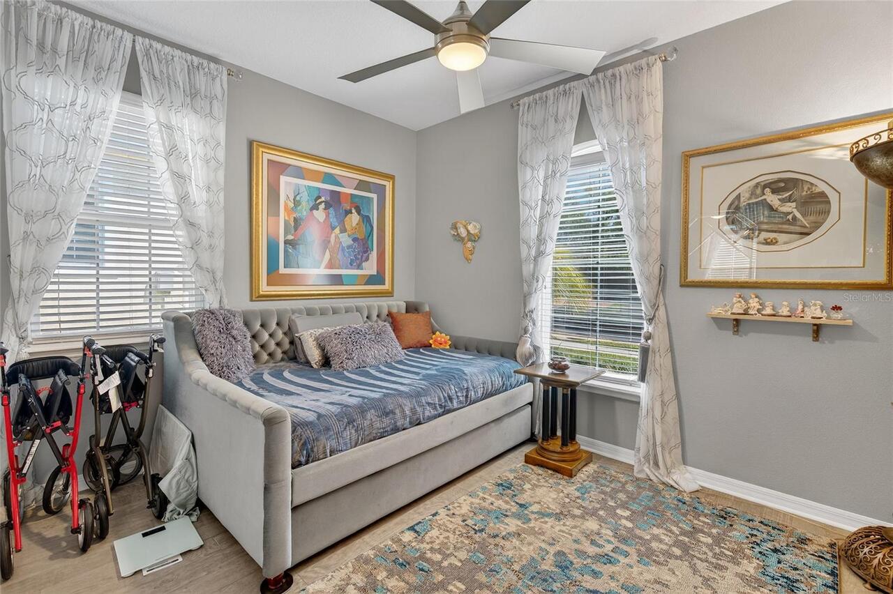 Listing Photo 16